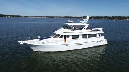 74' Hatteras 2000 Yacht For Sale